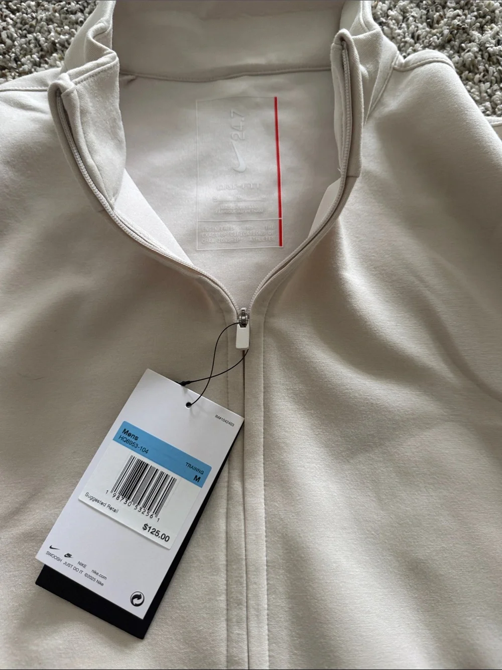 NWT Nike Men’s Off-White 1/4 Zip Pullover Sweatshirt size Medium